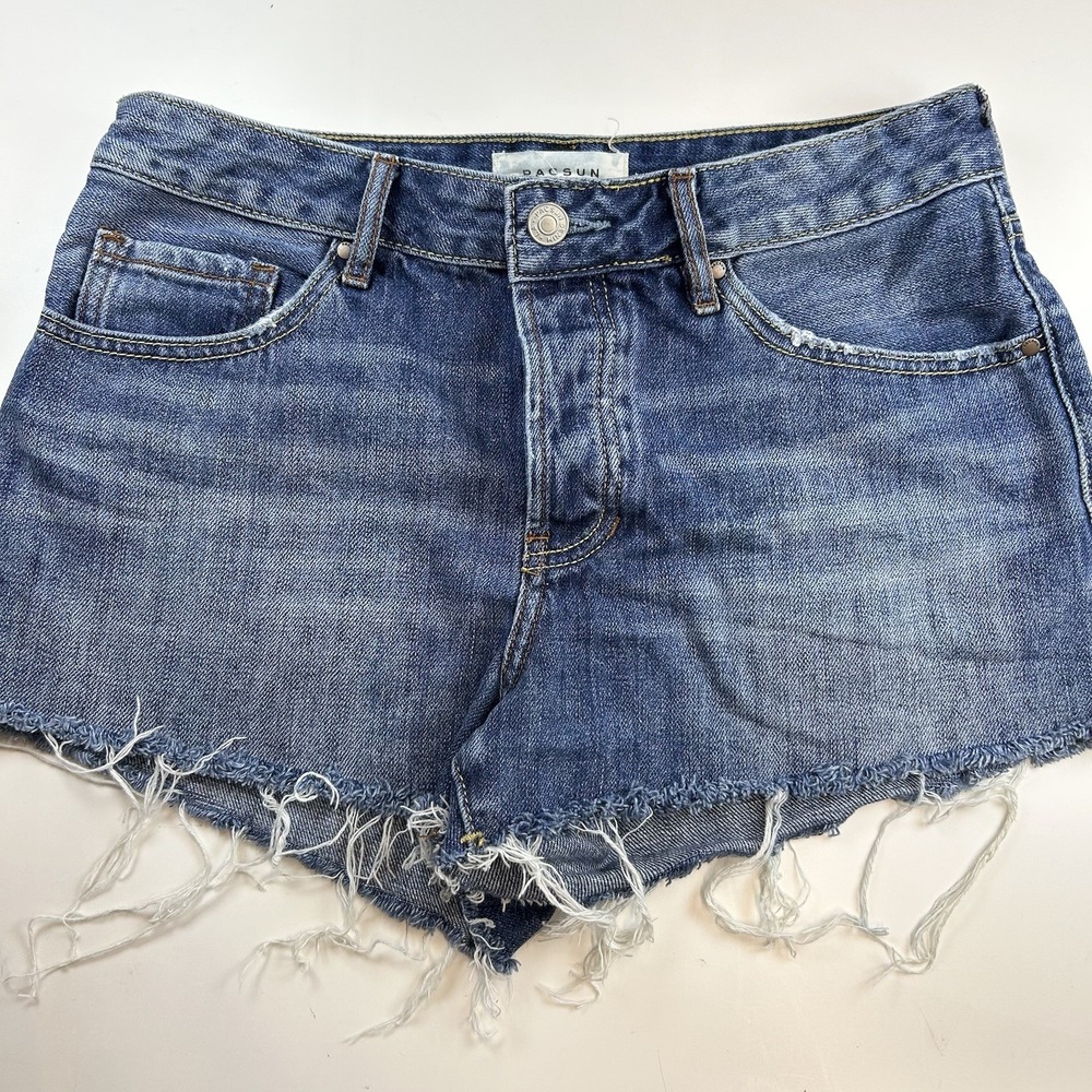Pacsun Mid Rise Denim Jean Short Size 26 Button Fly 2" Inseam 28" Waist Med Wash - Picture 1 of 7